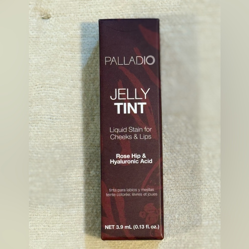 Palladio Jelly Tint for Cheeks & Lips in Wineberry